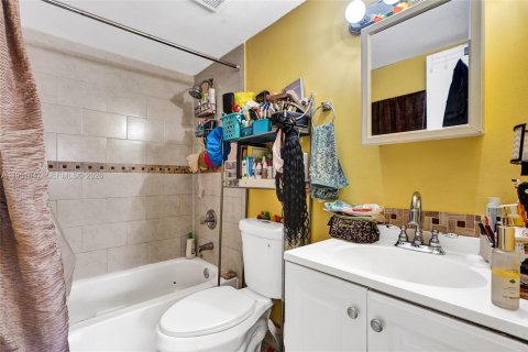 Condominio en venta en Miami, Florida, 2 dormitorios, 80.82 m2 № 2007713 - foto 18