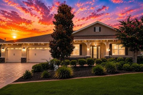 Casa en Ocala, Florida 3 dormitorios, 206.61 m2 № 2296327