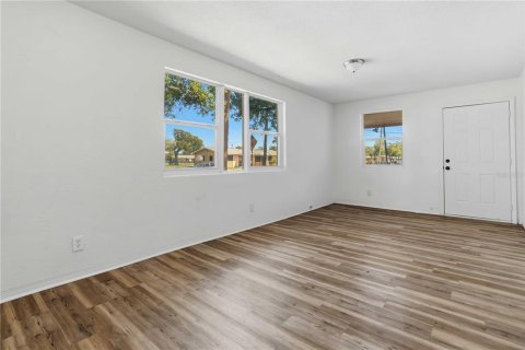 Villa ou maison à vendre à Daytona Beach, Floride: 3 chambres, 93.92 m2 № 2393415 - photo 6