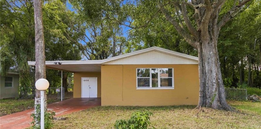 Villa ou maison à Daytona Beach, Floride 3 chambres, 93.92 m2 № 2393415