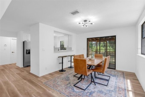 Villa ou maison à vendre à Tavares, Floride: 4 chambres, 176.89 m2 № 2304544 - photo 18