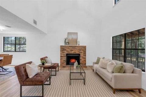 Villa ou maison à vendre à Tavares, Floride: 4 chambres, 176.89 m2 № 2304544 - photo 6