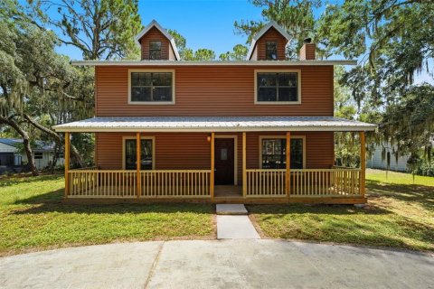 House in Tavares, Florida 4 bedrooms, 176.89 sq.m. № 2304544