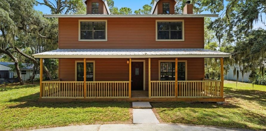 Villa ou maison à Tavares, Floride 4 chambres, 176.89 m2 № 2304544