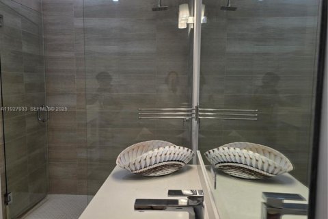 Снять в аренду кондоминиум в Майами, Флорида 1 спальня, 62.71м2, № 1988156 - фото 10