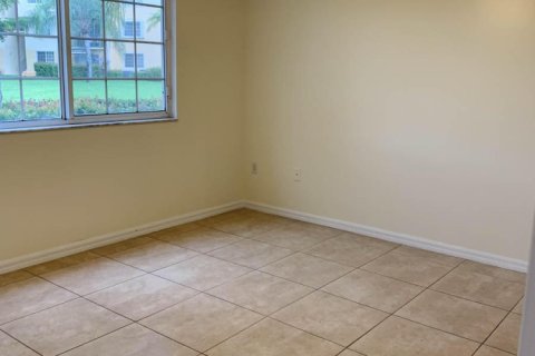 Copropriété à louer à Royal Palm Beach, Floride: 2 chambres, 99.87 m2 № 2387861 - photo 9