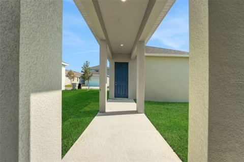 House in Apopka, Florida 4 bedrooms, 260.78 sq.m. № 1547196 - photo 6
