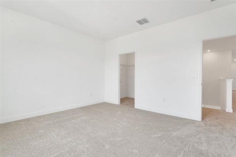 House in Apopka, Florida 4 bedrooms, 260.78 sq.m. № 1547196 - photo 20