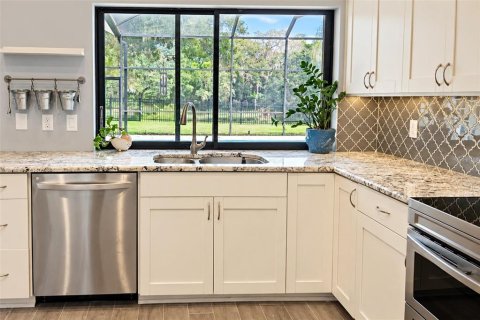 Casa en venta en Clearwater, Florida, 4 dormitorios, 290.41 m2 № 2383463 - foto 14