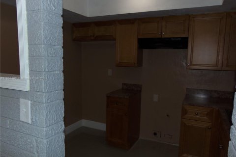 Villa ou maison à vendre à Sunrise, Floride: 3 chambres, 126.81 m2 № 1981633 - photo 9