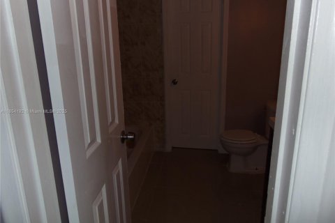 Villa ou maison à vendre à Sunrise, Floride: 3 chambres, 126.81 m2 № 1981633 - photo 13