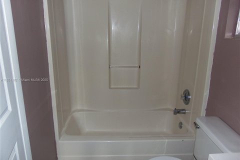 Villa ou maison à vendre à Sunrise, Floride: 3 chambres, 126.81 m2 № 1981633 - photo 16