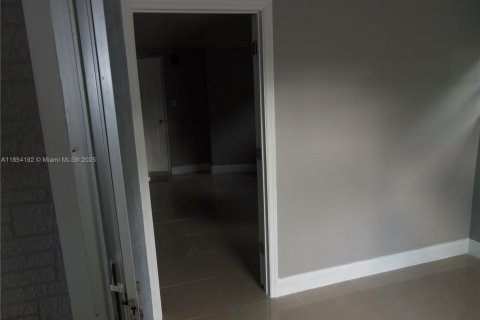 Villa ou maison à vendre à Sunrise, Floride: 3 chambres, 126.81 m2 № 1981633 - photo 5