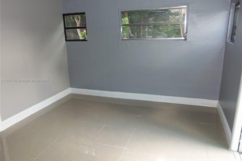 Villa ou maison à vendre à Sunrise, Floride: 3 chambres, 126.81 m2 № 1981633 - photo 7