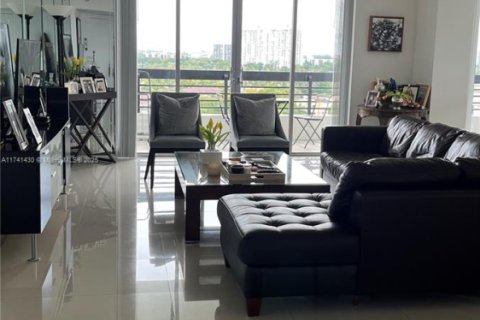 Condo in Aventura, Florida, 2 bedrooms  № 1859770 - photo 6