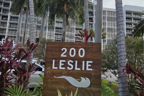 Condominio en Hallandale Beach, Florida, 2 dormitorios  № 2254252