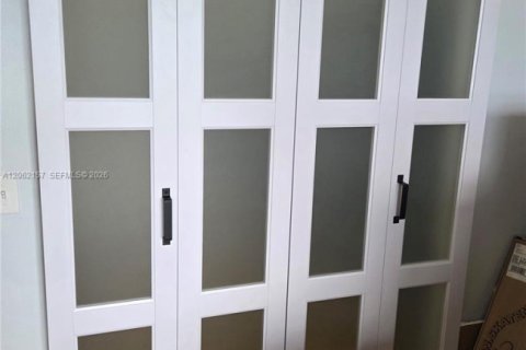 Condominio en venta en Hallandale Beach, Florida, 2 dormitorios, 104.98 m2 № 2254252 - foto 10