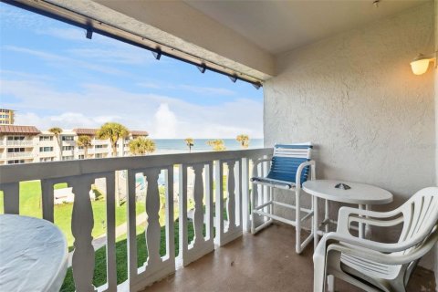Condo in New Smyrna Beach, Florida, 1 bedroom  № 2124691 - photo 17