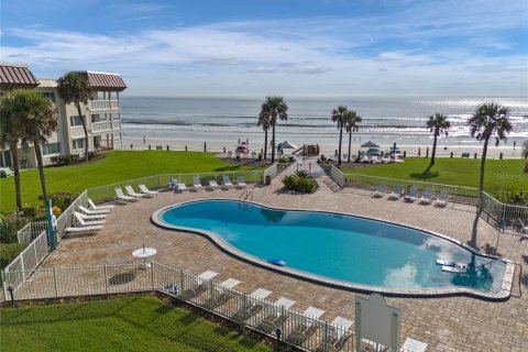 Condo in New Smyrna Beach, Florida, 1 bedroom  № 2124691 - photo 18
