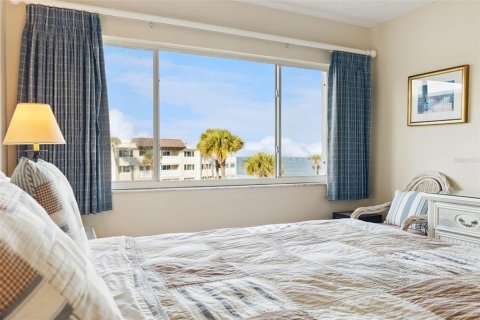 Condo in New Smyrna Beach, Florida, 1 bedroom  № 2124691 - photo 15