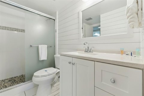 Condo in New Smyrna Beach, Florida, 1 bedroom  № 2124691 - photo 16