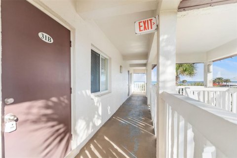 Condo in New Smyrna Beach, Florida, 1 bedroom  № 2124691 - photo 4