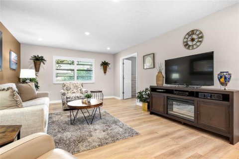 Casa en venta en Palm Harbor, Florida, 2 dormitorios, 120.59 m2 № 2386549 - foto 11