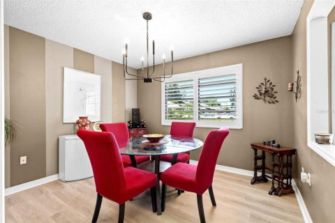Casa en venta en Palm Harbor, Florida, 2 dormitorios, 120.59 m2 № 2386549 - foto 13