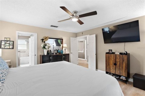Casa en venta en Palm Harbor, Florida, 2 dormitorios, 120.59 m2 № 2386549 - foto 16