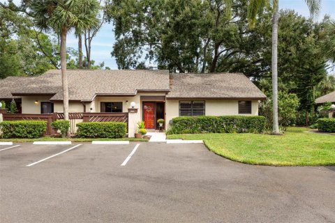 Casa en Palm Harbor, Florida 2 dormitorios, 120.59 m2 № 2386549
