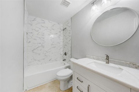 Copropriété à vendre à Punta Gorda, Floride: 2 chambres, 76.64 m2 № 1631477 - photo 18