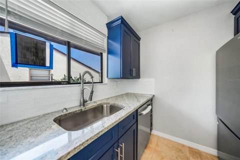 Copropriété à vendre à Punta Gorda, Floride: 2 chambres, 76.64 m2 № 1631477 - photo 7