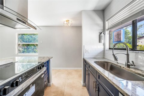 Copropriété à vendre à Punta Gorda, Floride: 2 chambres, 76.64 m2 № 1631477 - photo 8