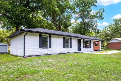 House in Starke, Florida 4 bedrooms, 132.39 sq.m. № 1796028 - photo 2