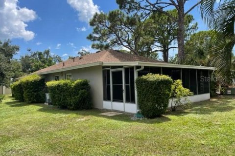 Villa ou maison à vendre à Sarasota, Floride: 2 chambres, 86.96 m2 № 1883322 - photo 2