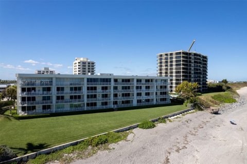 Condo in Jupiter, Florida, 2 bedrooms № 2182847