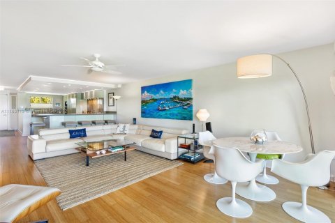 Condo in Jupiter, Florida, 2 bedrooms  № 2182847 - photo 7
