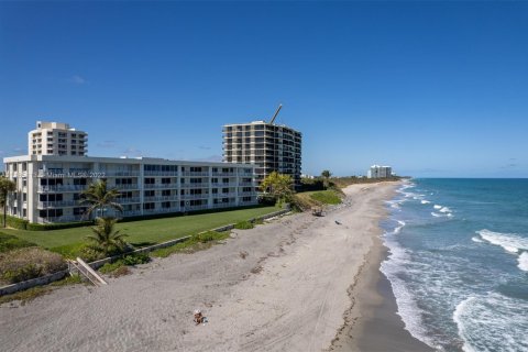 Condo in Jupiter, Florida, 2 bedrooms  № 2182847 - photo 2