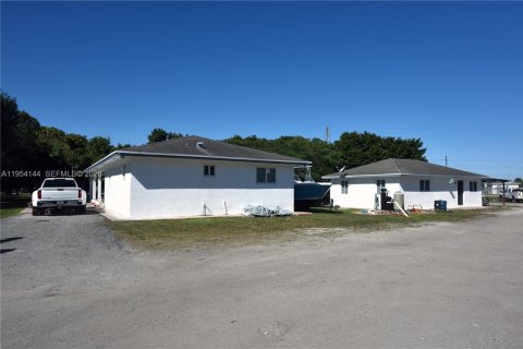 Casa en venta en Miami, Florida, 3 dormitorios, 176.98 m2 № 2011379 - foto 11