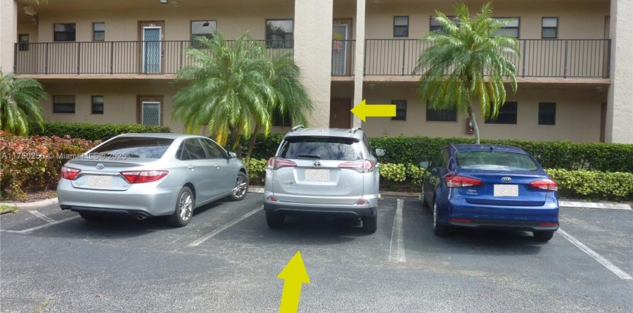 Condominio en Sunrise, Florida, 1 dormitorio  № 1692285