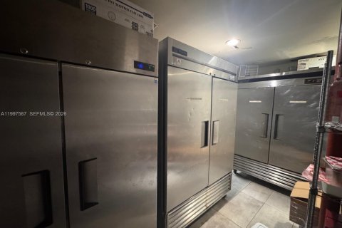 Купить коммерческую недвижимость в Майами-Бич, Флорида № 2063449 - фото 14