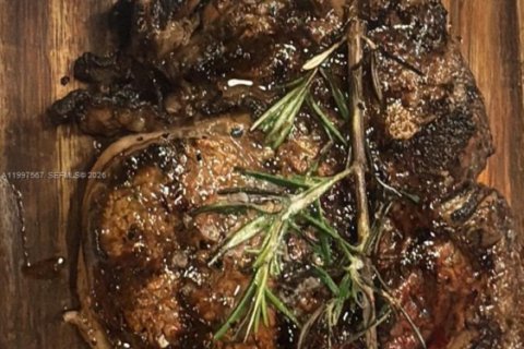 Купить коммерческую недвижимость в Майами-Бич, Флорида № 2063449 - фото 18