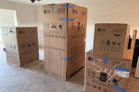 Condo in New Port Richey, Florida, 2 bedrooms  № 1901967 - photo 7