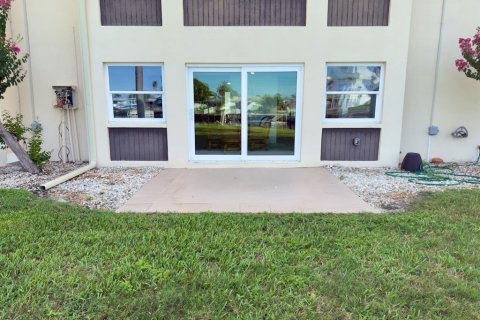 Condo in New Port Richey, Florida, 2 bedrooms  № 1901967 - photo 20