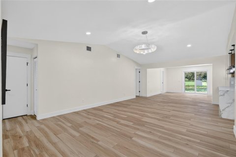 Casa en alquiler en Wesley Chapel, Florida, 4 dormitorios, 151.9 m2 № 1854418 - foto 4