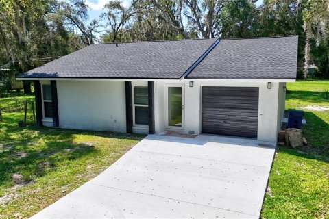 Casa en alquiler en Wesley Chapel, Florida, 4 dormitorios, 151.9 m2 № 1854418 - foto 1