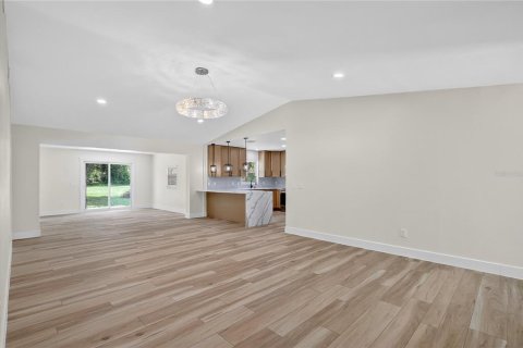 Casa en alquiler en Wesley Chapel, Florida, 4 dormitorios, 151.9 m2 № 1854418 - foto 6