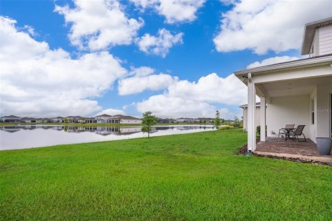 House in Orlando, Florida 4 bedrooms, 288.09 sq.m. № 1721843 - photo 5