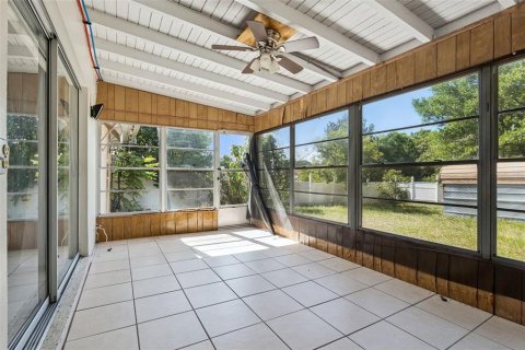 House in Deltona, Florida 2 bedrooms, 123.19 sq.m. № 2222820 - photo 23