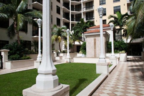 Condo in West Palm Beach, Florida, 2 bedrooms  № 1172848 - photo 1